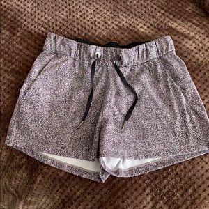 On the fly short 2.5”